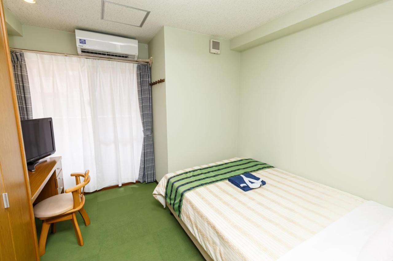 Hotel Peace Land Kume Naha Buitenkant foto
