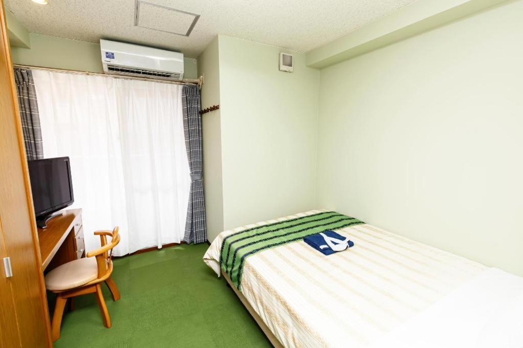 Hotel Peace Land Kume Naha Buitenkant foto